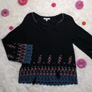 ☆3\$25 ☆ Adorable "Fever" brand top♡